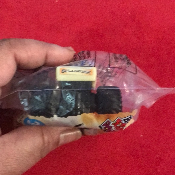 2004 Wendy’s Monster Jam Toy! Rare!!! - Picture 5 of 5